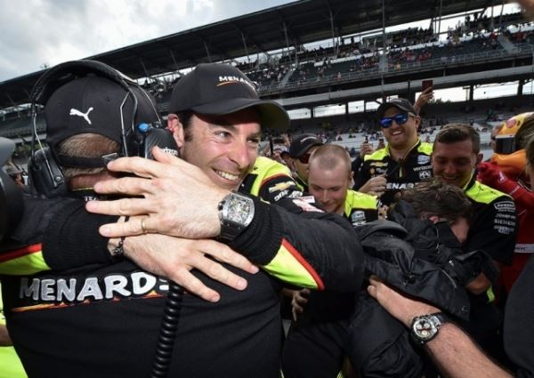 Indy 500: Поул выиграл Симон Пажено